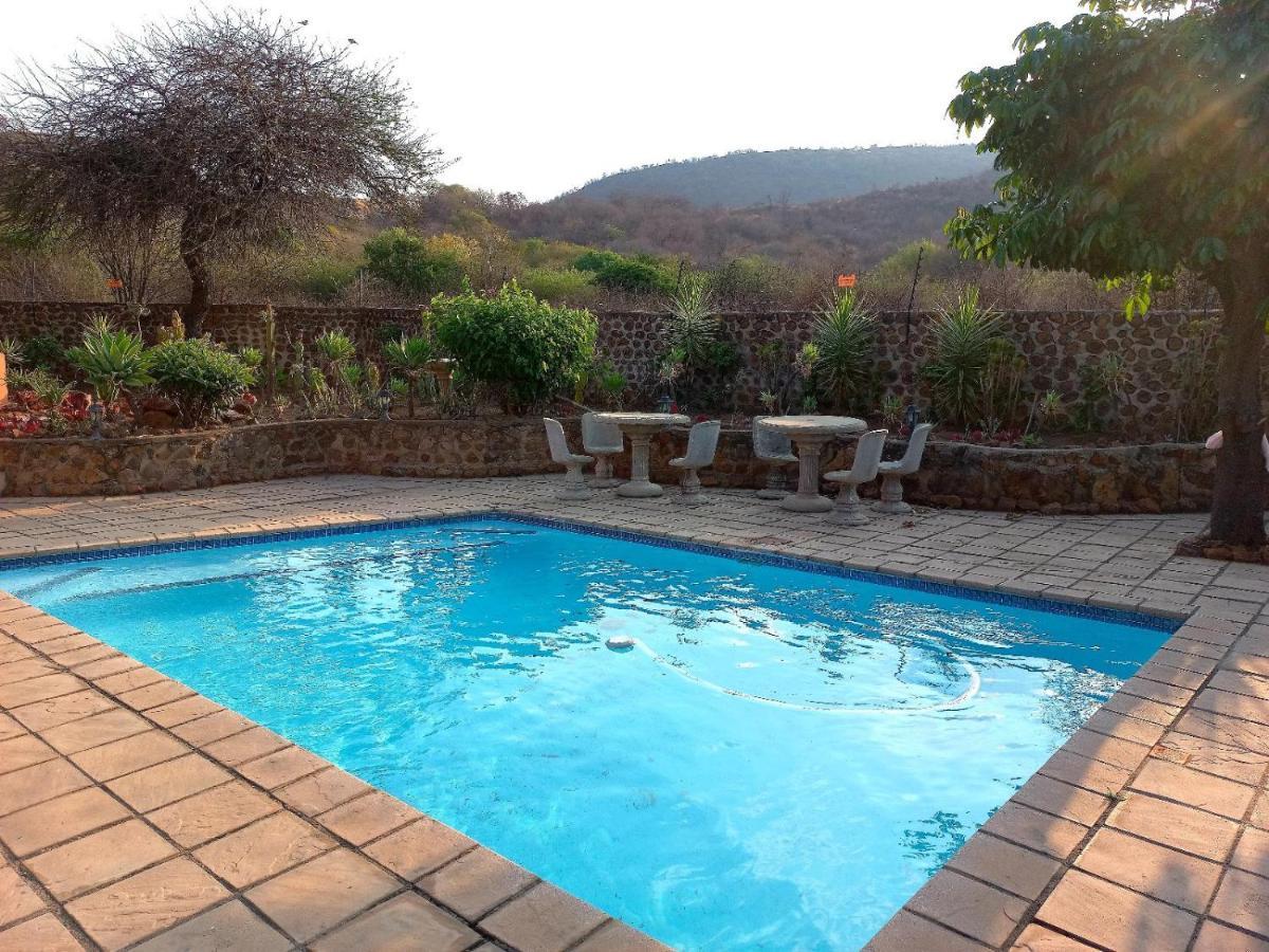 Pilanesberg Guesthouse Mogwase Exterior photo